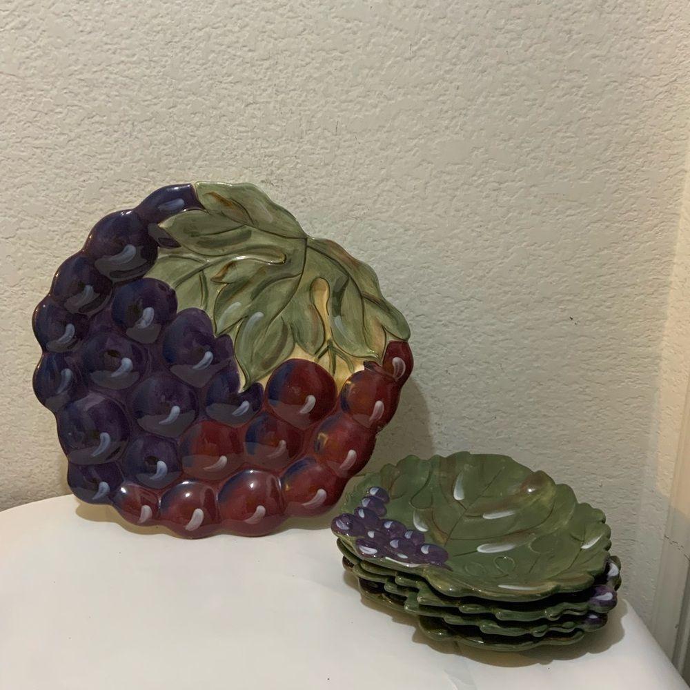 Noble Excellence MERITAGE Earthenware Grapes Scalloped 9" Leaf Dish & platter 14